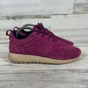 Nike Shoes Womens Rosherun Running Sneakers 616747-600 Purple Suede Lace‎ Up 8.5